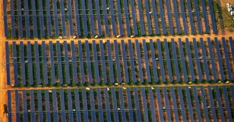 Videó az Apple óriási napcella-mezőjéről