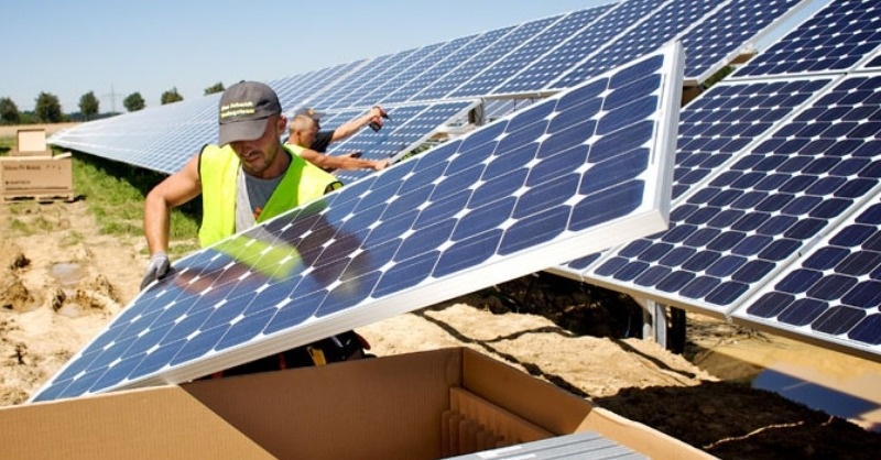 Nagyobbat robbant az európai napelempiac, mint ahogy azt várták