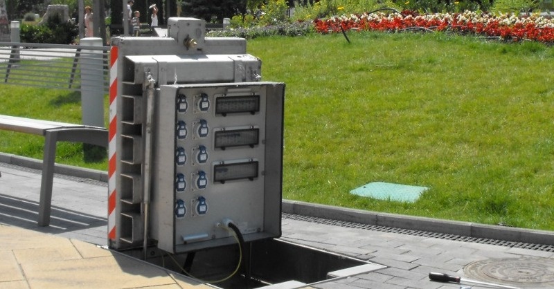 Páracsapda elektromos rendszerekbe