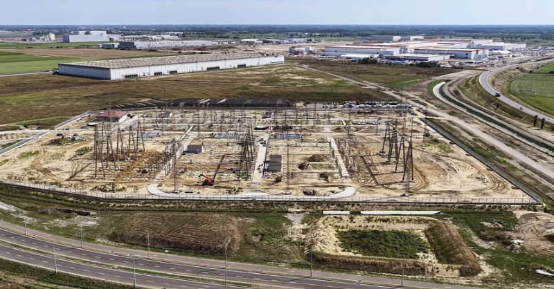Videón a Debrecen-Dél 400/132 kV-os alállomás építése