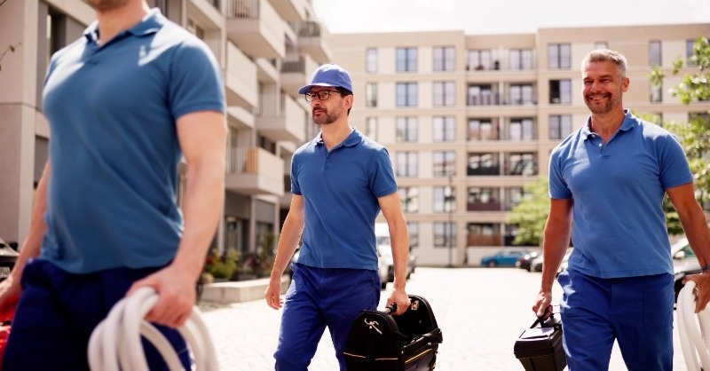 Nőtt a szakemberhiány az építőiparban, de a villanyszerelők kezdik meg a munkát a leggyorsabban